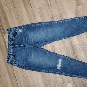 American Eagle Outfitters Highest Rise Mom Jean size 16